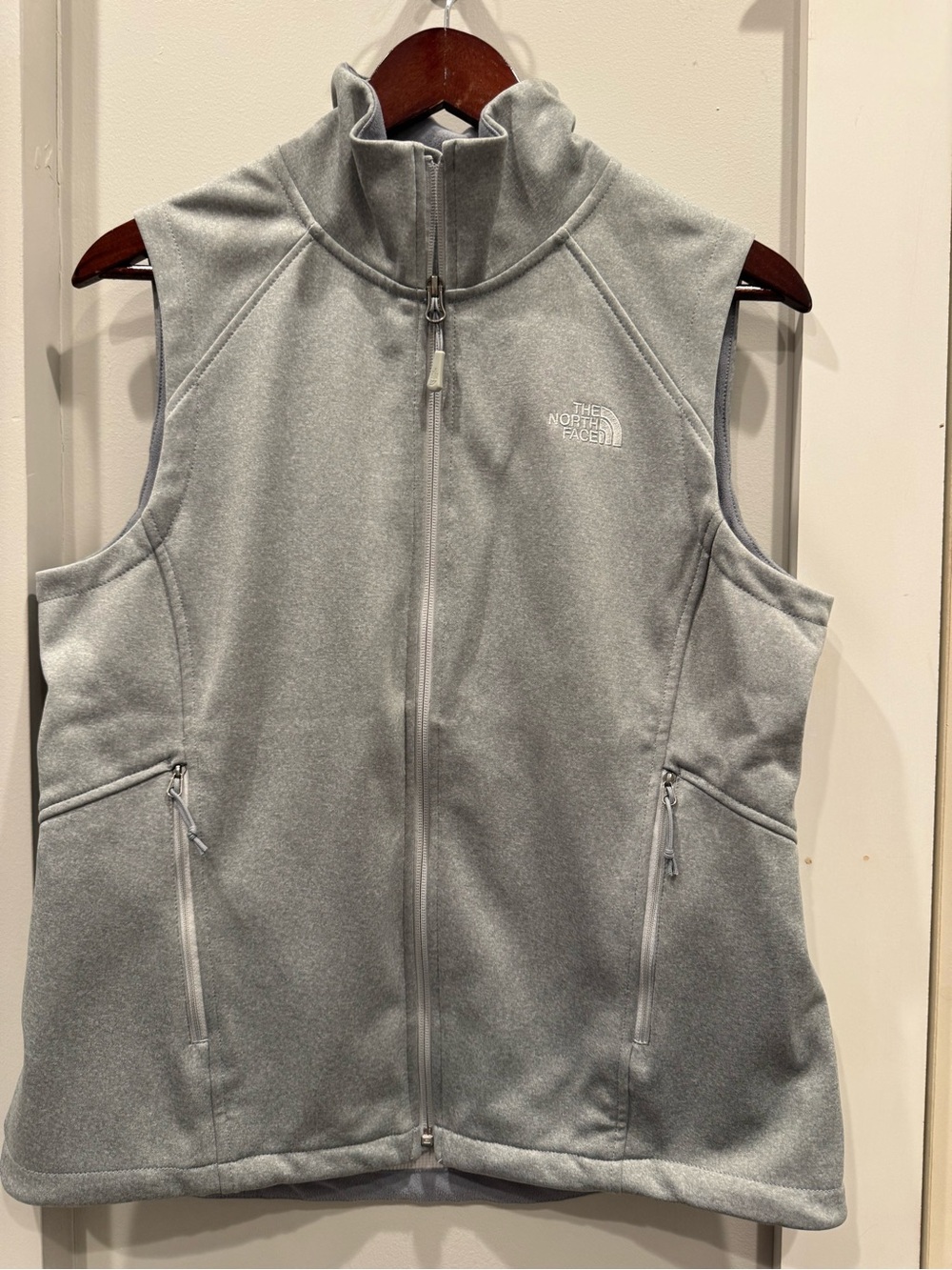 The North Face Women’s Large Gray Full Zip Fleece Vest
